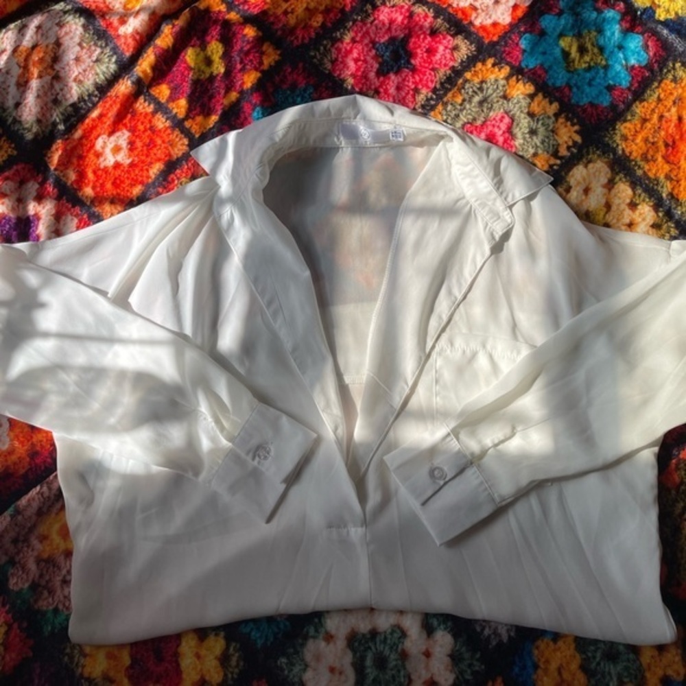 Deep V neck blouse